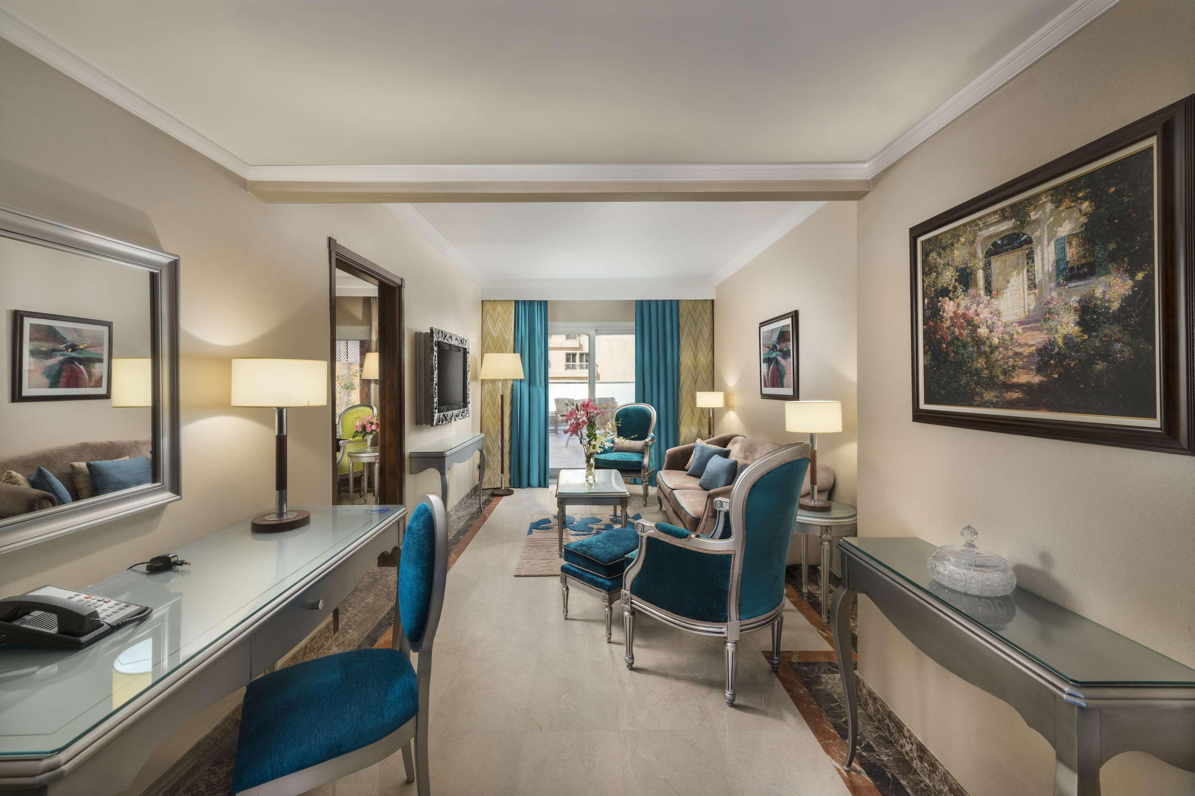 Hotel Hilton Alexandria Corniche Exterior foto Suite