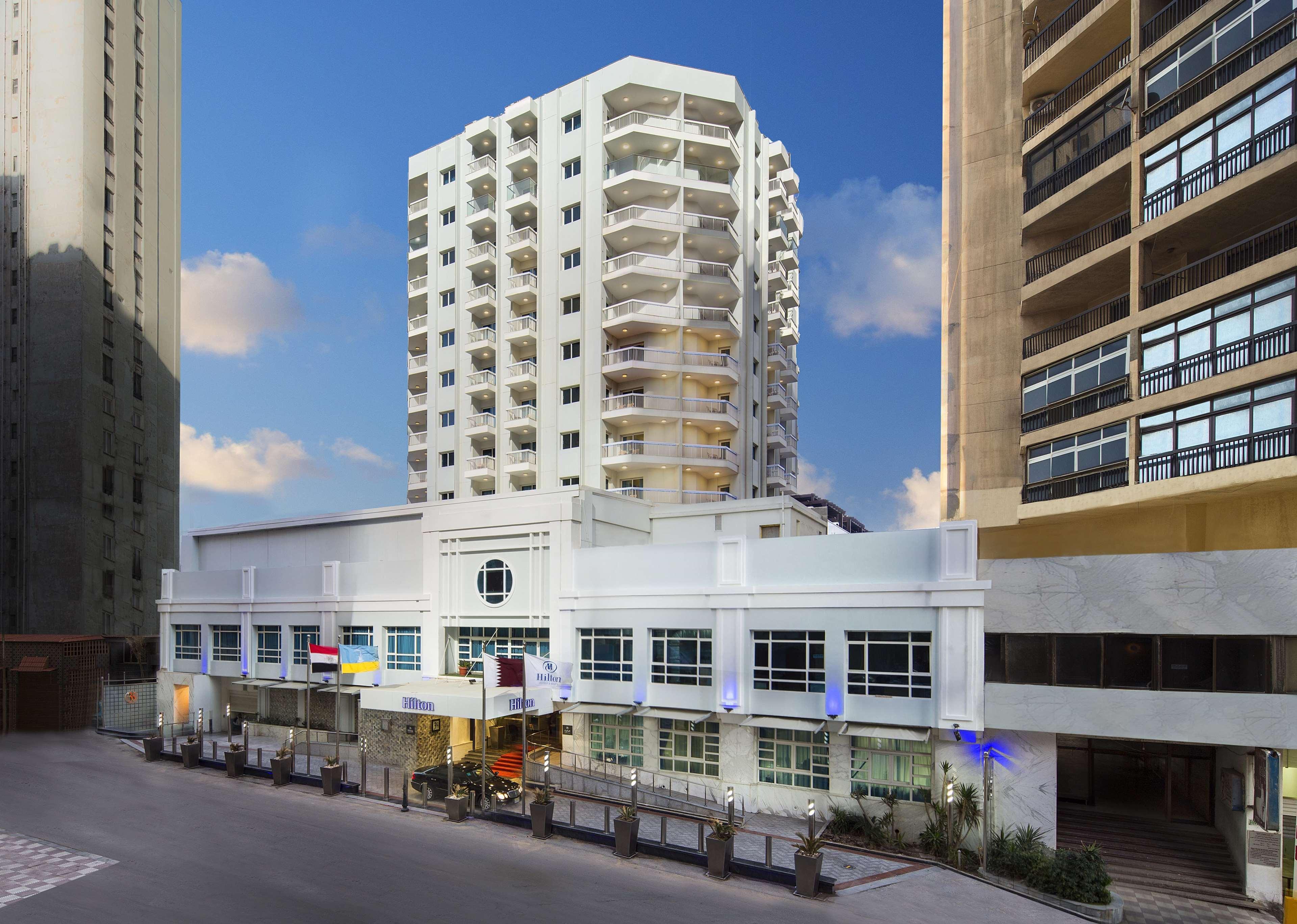 Hotel Hilton Alexandria Corniche Exterior foto The hotel in 2012