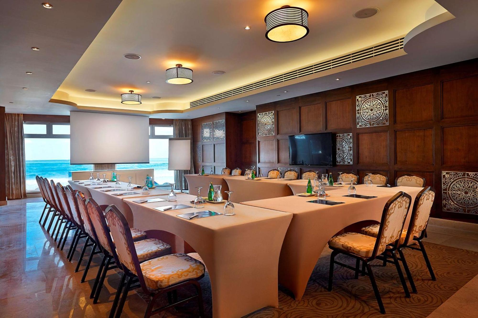 Hotel Hilton Alexandria Corniche Exterior foto Meeting room