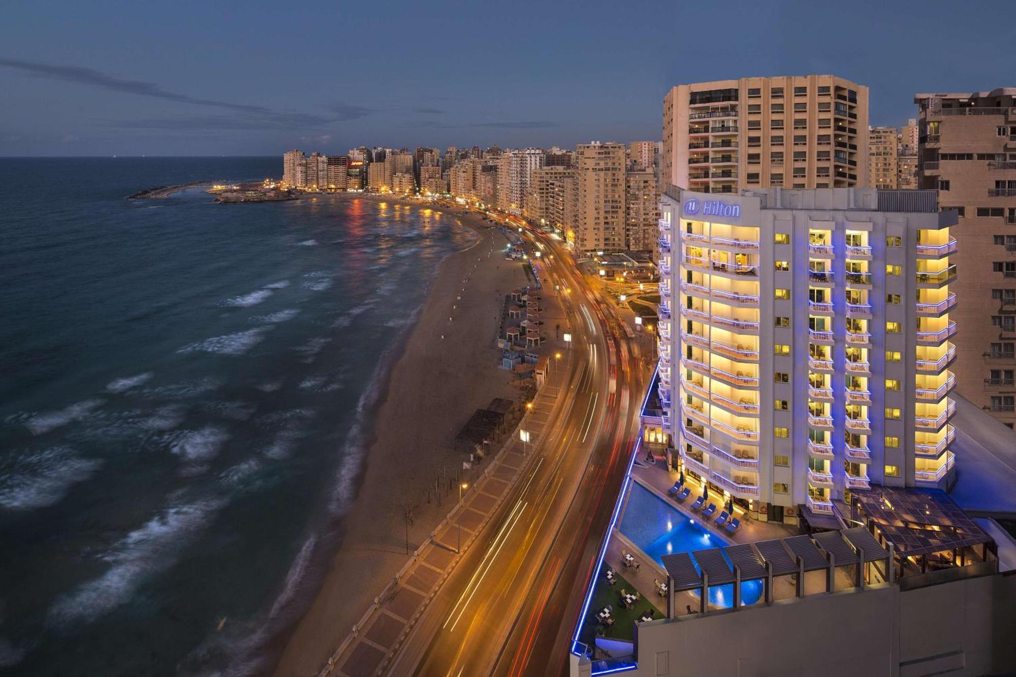 Hotel Hilton Alexandria Corniche Exterior foto The beachfront of Alexandria